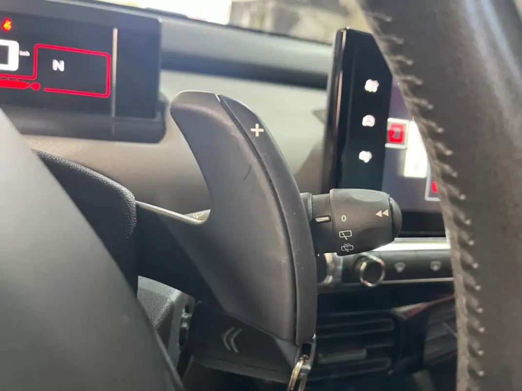 Citroën C4 Cactus 2017 - 10750 EUR, 58000 km - AUTO.MOTO.pt - 58000km - foto 35 de 37