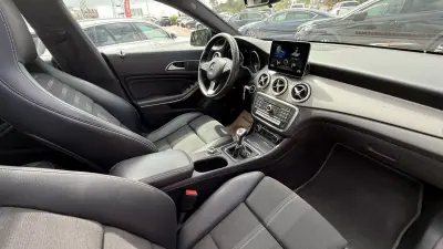Mercedes-Benz CLA 180 2016 - 17990 EUR, 199000 km - AUTO.MOTO.pt - 199000km - foto 38 de 40