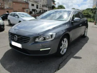 Volvo S60 2016 - 11500 EUR, 236000 km - AUTO.MOTO.pt - 236000km - foto 3 de 11