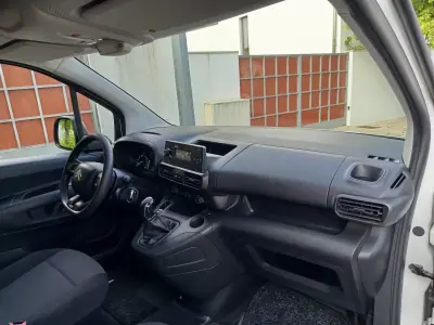 Citroën Berlingo 2020 - 10990 EUR, 82194 km - AUTO.MOTO.pt - 82194km - foto 13 de 18