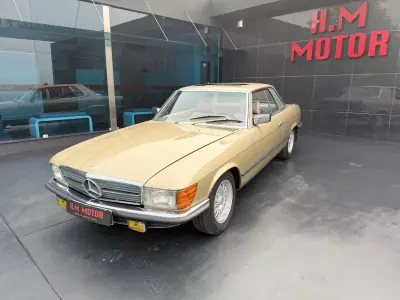 Mercedes-Benz SLC 180 1977 - 29900 EUR, 84000 km - AUTO.MOTO.pt - 84000km - foto 3 de 12