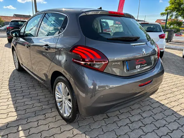 Peugeot 208 1.2 PureTech Allure 2018 Gasolina