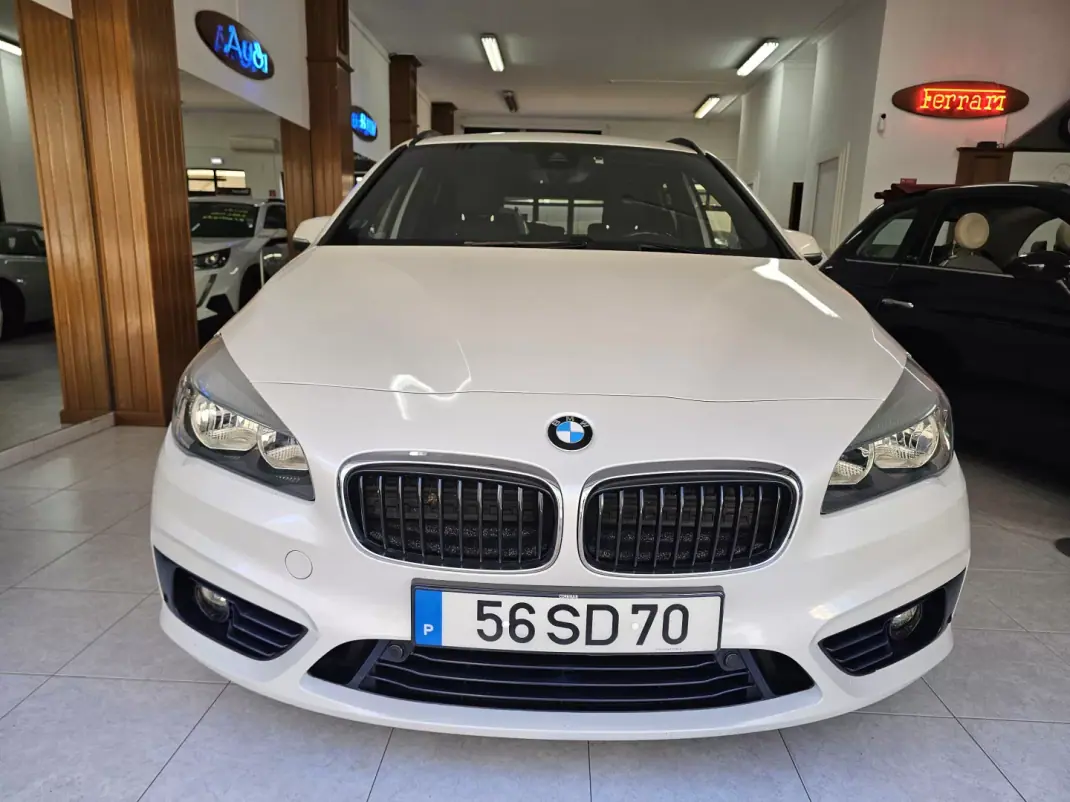 BMW 218 Active Tourer 2015 - 18300 EUR, 105000 km - AUTO.MOTO.pt - 105000km - foto 2 de 39