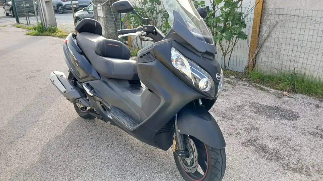 SYM MAXSYM 2014 - 3250 EUR, 11000 km - AUTO.MOTO.pt - 11000km - foto 2 de 6