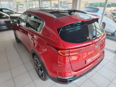 Kia Sportage 2021 - 19750 EUR, 67500 km - AUTO.MOTO.pt - 67500km - foto 8 de 36