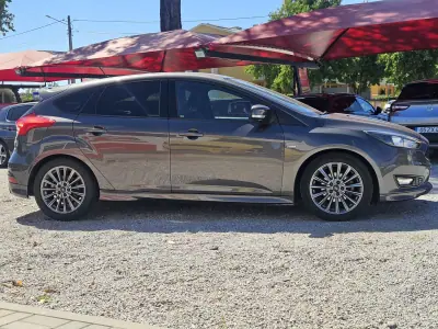 Ford Focus C-Max 2018 - 14500 EUR, 108000 km - 108000km - foto 3 de 37