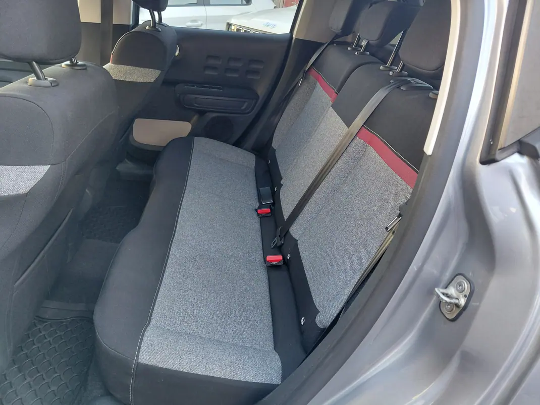 Citroën C3 2021 - 13500 EUR, 130000 km - AUTO.MOTO.pt - 130000km - foto 8 de 14