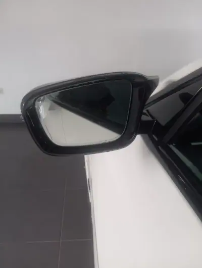 BMW i4 2023 - 39500 EUR, 33000 km - AUTO.MOTO.pt - 33000km - foto 13 de 29