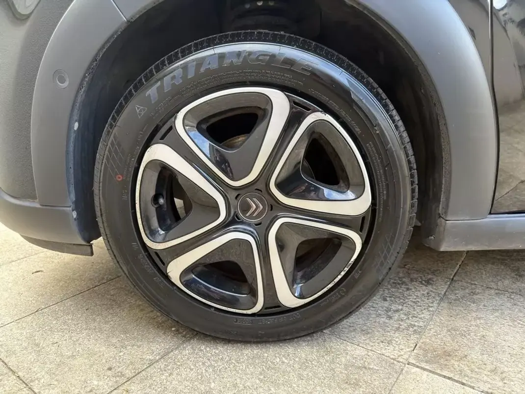 Citroën C3 2017 - 8750 EUR, 53118 km - AUTO.MOTO.pt - 53118km - foto 35 de 45