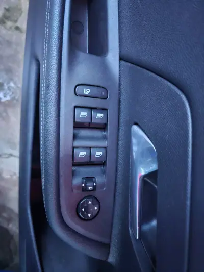 Opel Mokka-e 2022 - 17750 EUR, 58000 km - AUTO.MOTO.pt - 58000km - foto 6 de 17