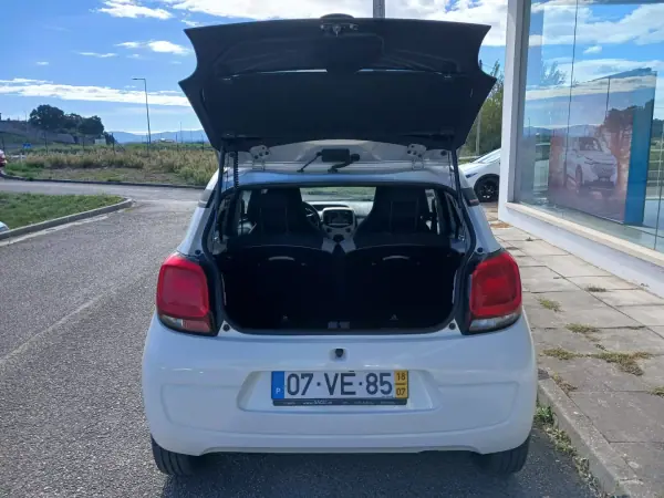 Citroën C1 2018 - 8960 EUR, 70600 km - AUTO.MOTO.pt - 70600km - foto 22 de 23