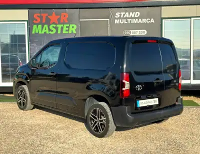 Toyota Proace 2023 - 15750 EUR, 51075 km - AUTO.MOTO.pt - 51075km - foto 6 de 17