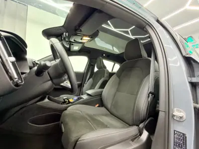 Volvo C40 2021 - 29500 EUR, 84000 km - AUTO.MOTO.pt - 84000km - foto 20 de 23