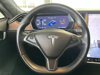 Tesla Model S 2020 - 46800 EUR, 44110 km - 44110km - foto 8 de 25