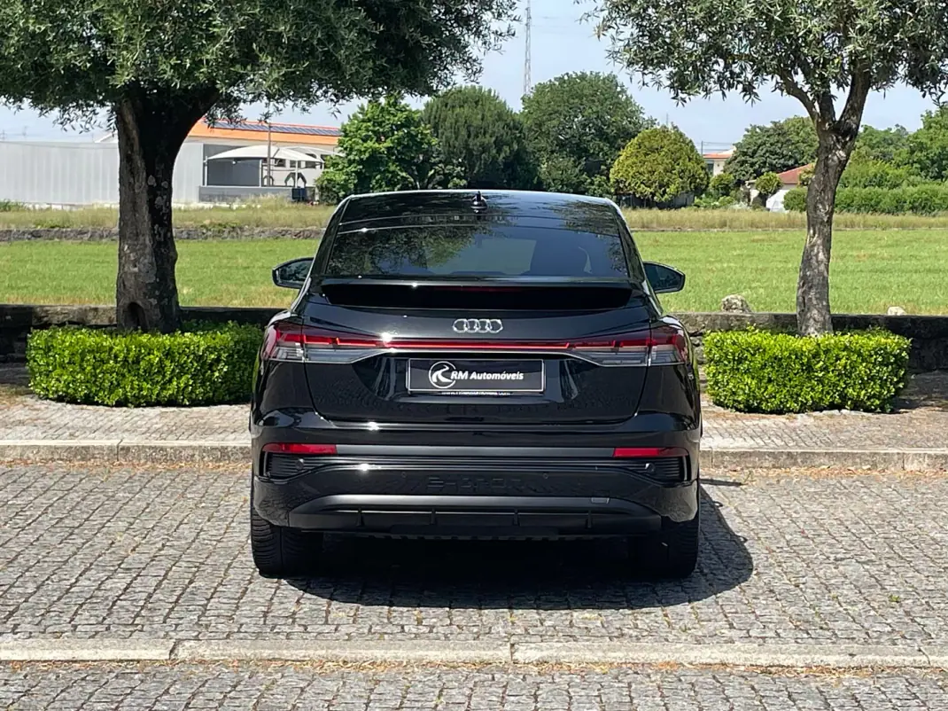 Audi Q4 Sportback e-tron 2022 - 41000 EUR, 54000 km - AUTO.MOTO.pt - 54000km - foto 7 de 28