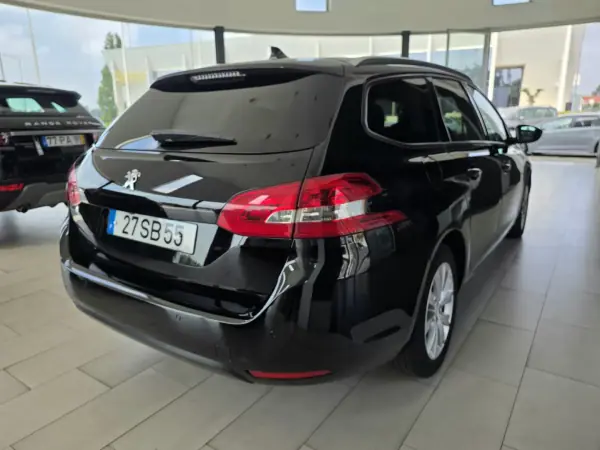 Peugeot 308 SW 2016 - 8990 EUR, 150869 km - AUTO.MOTO.pt - 150869km - foto 6 de 31