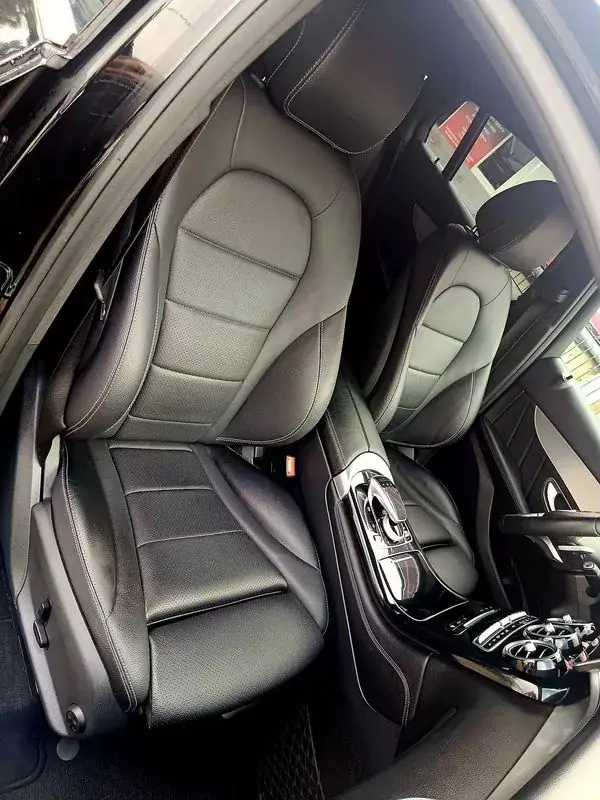 Mercedes-Benz GLC 250 2017 - 35000 EUR, 152236 km - AUTO.MOTO.pt - 152236km - foto 23 de 26