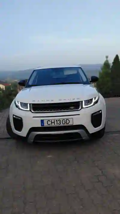 Land Rover Range Rover Evoque 2017 - 22000 EUR, 118000 km - AUTO.MOTO.pt - 118000km - foto 5 de 7