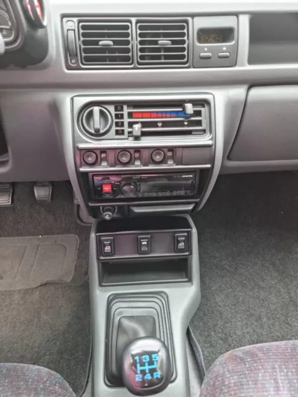 Ford Fiesta 1990 - 9950 EUR, 55000 km - AUTO.MOTO.pt - 55000km - foto 12 de 16