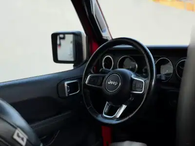 Jeep Gladiator 2021 - 68000 EUR, 63154 km - AUTO.MOTO.pt - 63154km - foto 14 de 16