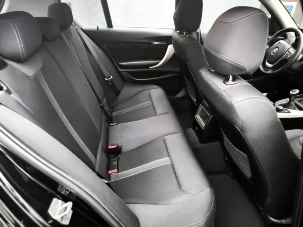 BMW 116 2015 - 13500 EUR, 169000 km - AUTO.MOTO.pt - 169000km - foto 26 de 43