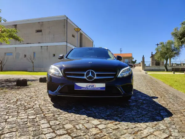 Mercedes-Benz C 180 2019 - 22950 EUR, 142123 km - AUTO.MOTO.pt - 142123km - foto 2 de 11
