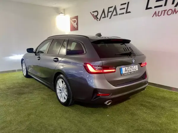 BMW 320 2022 - 28250 EUR, 72000 km - AUTO.MOTO.pt - 72000km - foto 9 de 42