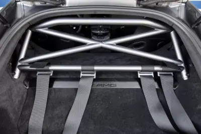 Mercedes-Benz AMG GT 2021 - 280000 EUR, 15250 km - AUTO.MOTO.pt - 15250km - foto 20 de 22