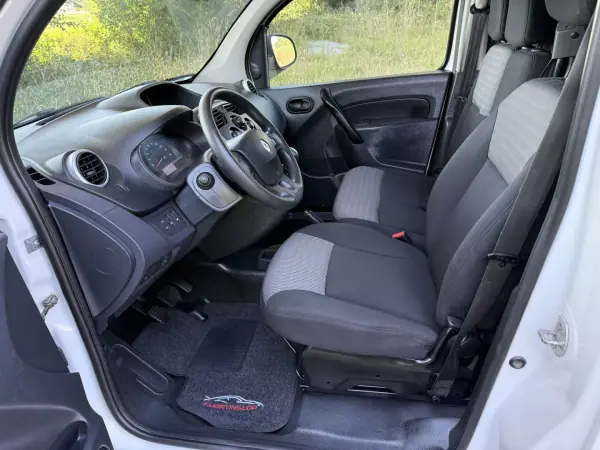 Renault Kangoo 2020 - 10560 EUR, 163000 km - AUTO.MOTO.pt - 163000km - foto 12 de 21