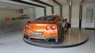 Nissan GT-R 2017 - 145000 EUR, 54312 km - AUTO.MOTO.pt - 54312km - foto 18 de 57