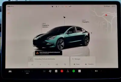Tesla Model 3 2023 - 29500 EUR, 42831 km - AUTO.MOTO.pt - 42831km - foto 11 de 16