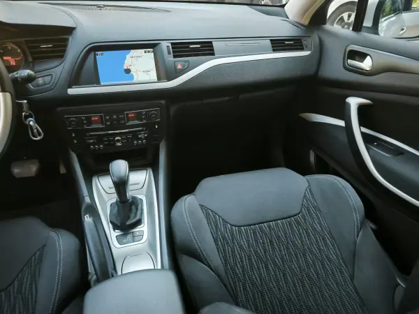 Citroën C5 Tourer 2014 - 8950 EUR, 249314 km - AUTO.MOTO.pt - 249314km - foto 17 de 37