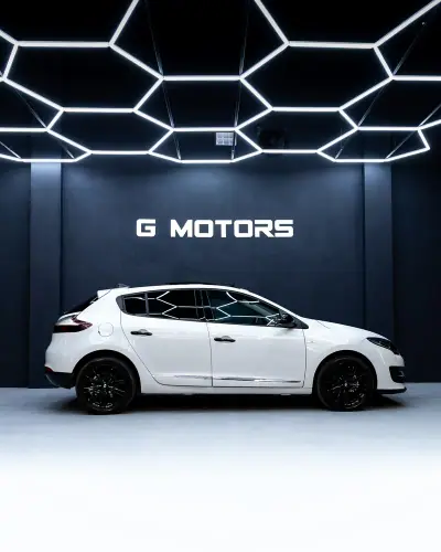 Renault Mégane 2014 - 9500 EUR, 220000 km - AUTO.MOTO.pt - 220000km - foto 6 de 28
