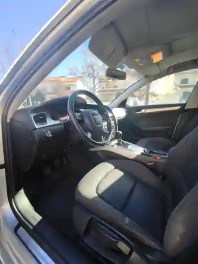 Audi A4 Avant 2010 - 10000 EUR, 232000 km - AUTO.MOTO.pt - 232000km - foto 10 de 10