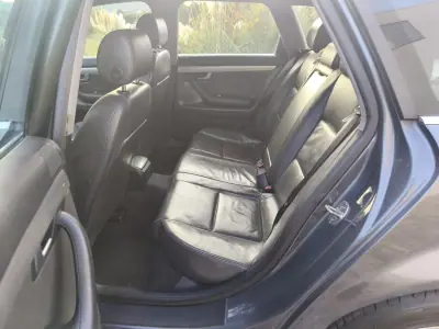 Audi A4 Avant 2002 — photo 5 of 9
