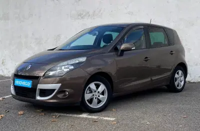 Renault Scénic 2010 - 7240 EUR, 176000 km - AUTO.MOTO.pt - 176000km - foto 5 de 19