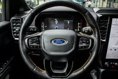 Ford Ranger 2023 - 48990 EUR, 60190 km - AUTO.MOTO.pt - 60190km - foto 13 de 41