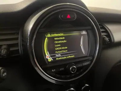 MINI 5 Portas 2016 - 12500 EUR, 146000 km - AUTO.MOTO.pt - 146000km - foto 17 de 32
