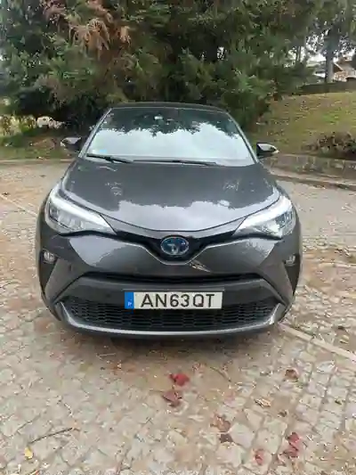 Toyota C-HR 2022 — foto 5 de 9