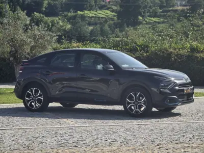 Citroën e-C4 2021 - 16990 EUR, 68500 km - AUTO.MOTO.pt - 68500km - foto 4 de 24