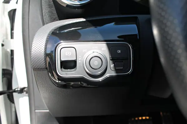 Mercedes-Benz A 180 2023 - 30990 EUR, 60412 km - AUTO.MOTO.pt - 60412km - foto 22 de 31