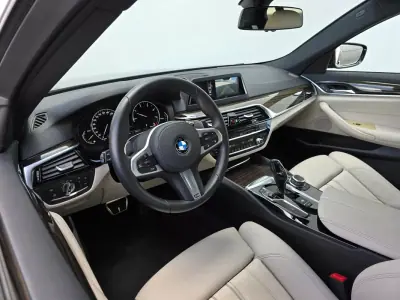 BMW 520 2019 - 30990 EUR, 98500 km - AUTO.MOTO.pt - 98500km - foto 16 de 44