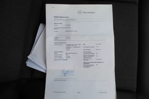 Mercedes-Benz E 250 2010 - 12990 EUR, 245000 km - AUTO.MOTO.pt - 245000km - foto 27 de 48