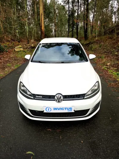 Volkswagen Golf 2015 - 18990 EUR, 167000 km - AUTO.MOTO.pt - 167000km - foto 4 de 30