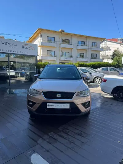 SEAT Arona 2019 - 15850 EUR, 90360 km - foto 2 de 10