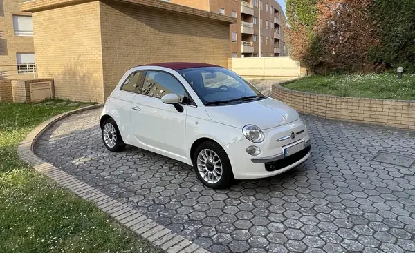Fiat 500C 2013 - 6990 EUR, 102000 km - AUTO.MOTO.pt - 102000km - foto 4 de 15