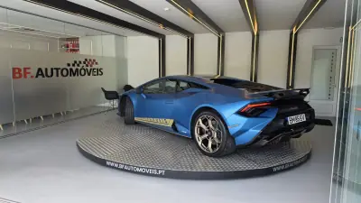 Lamborghini Huracán 2024 - 397500 EUR, 11996 km - AUTO.MOTO.pt - 11996km - foto 2 de 79