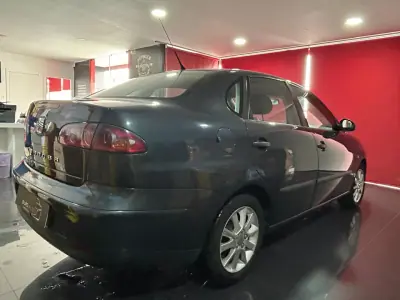 SEAT Cordoba 2007 - 5250 EUR, 243708 km - AUTO.MOTO.pt - 243708km - foto 6 de 19
