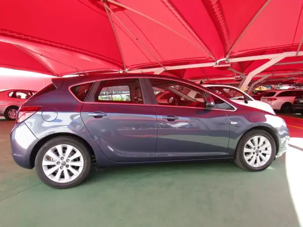 Opel Astra 1.7 CDTi Enjoy 2010 Diesel