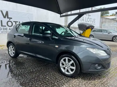 SEAT Ibiza 2011 - 5750 EUR, 158150 km - AUTO.MOTO.pt - 158150km - foto 3 de 11
